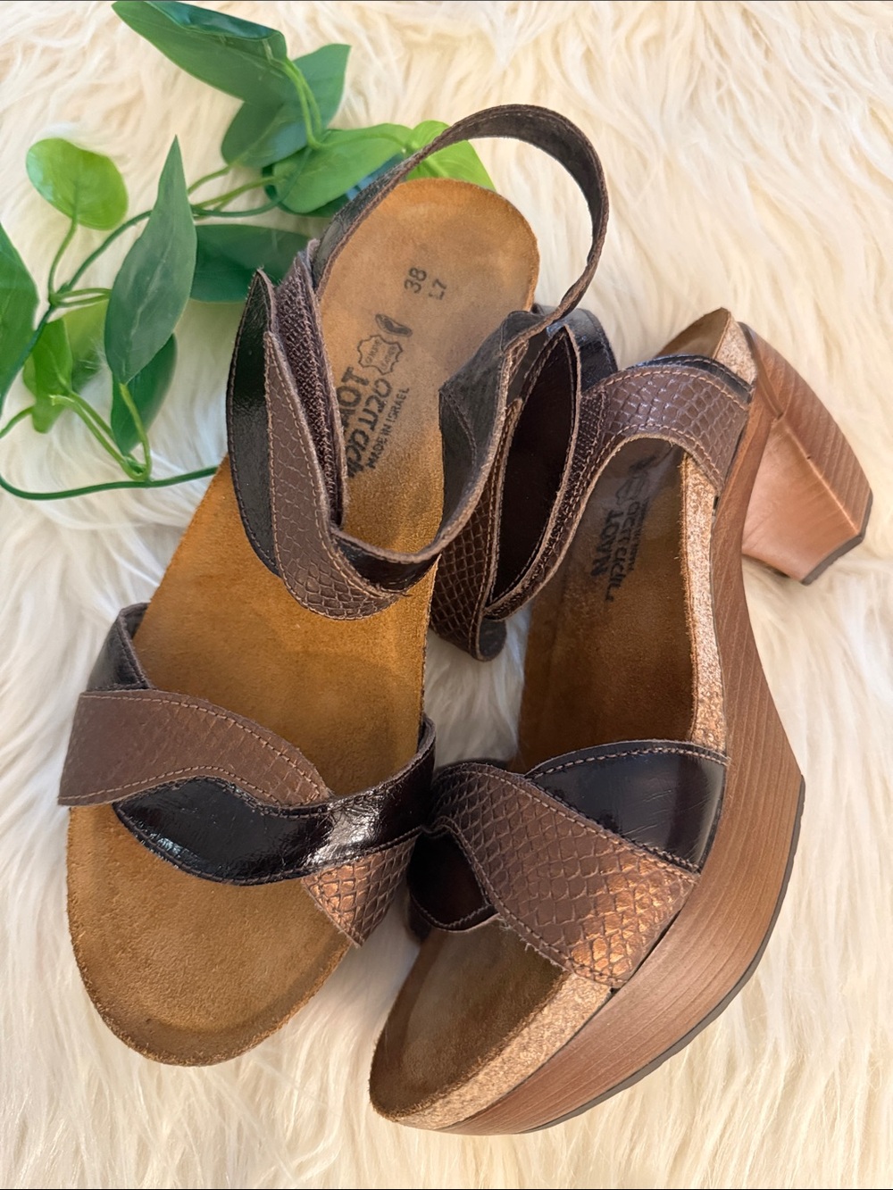 Naot Women's Brown and Black Leather Platform Sandals